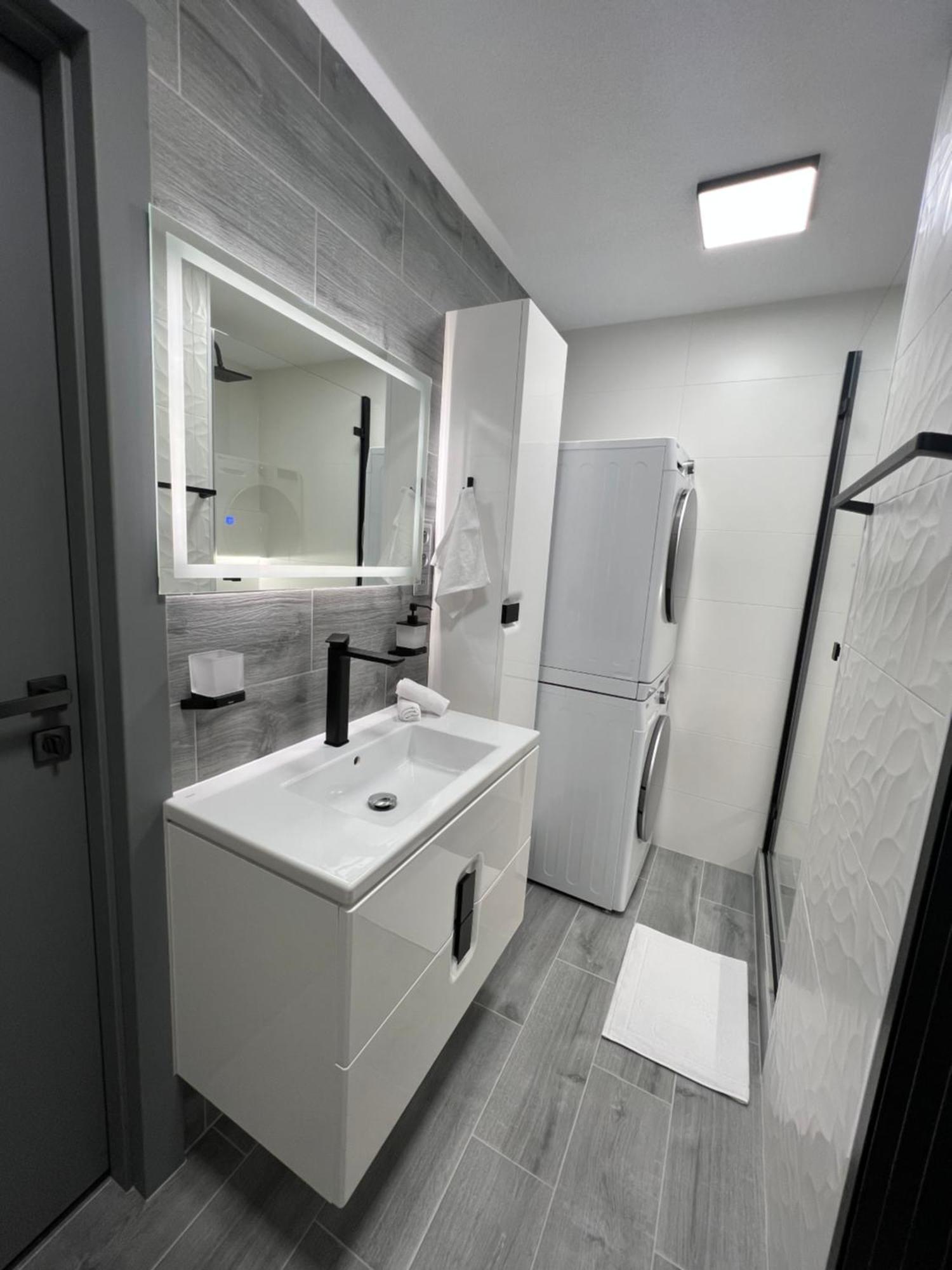 Apartman Piccoladuo V Banskej Bystrici Banská Bystrica Exterior foto