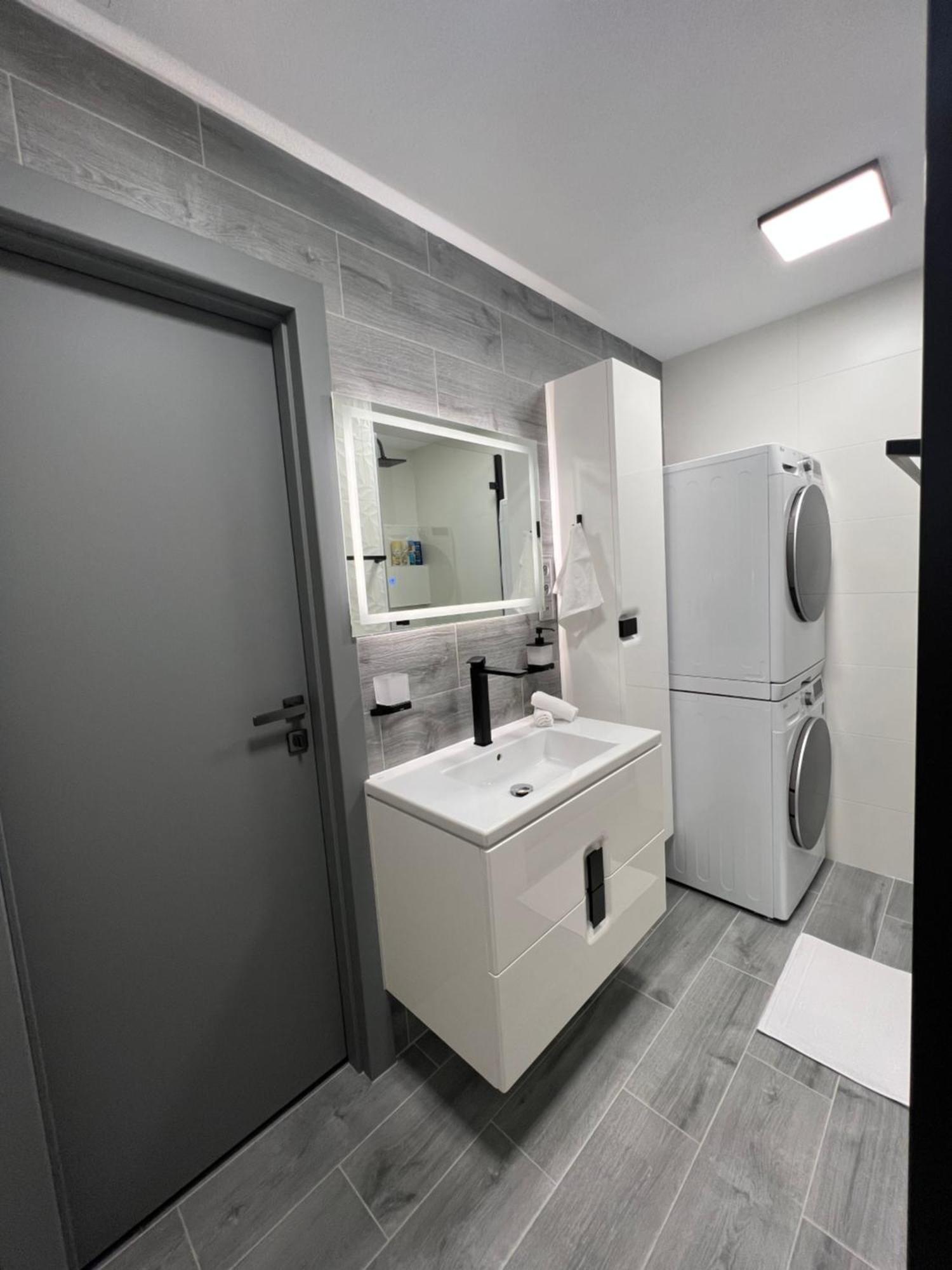 Apartman Piccoladuo V Banskej Bystrici Banská Bystrica Exterior foto
